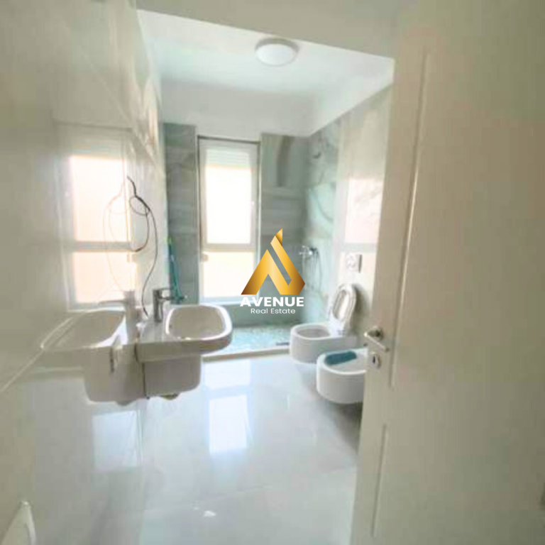 Jepet me qira apartament 3+1  tek– 5 Maji (pranë Concord Center) Tiranë  