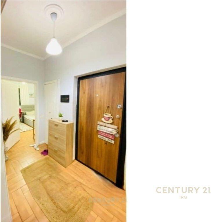 Apartament 2+1 i investuar për qira! 21 dhjetori, Rr. Kavajes