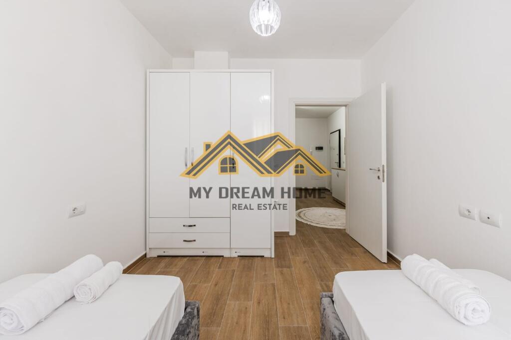 SHITET SUPER APARTAMENT NE GOLEM!