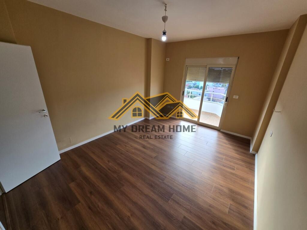 APARTAMENT 2+1 TE POLICIA NE DURRES, PER SHITJE !