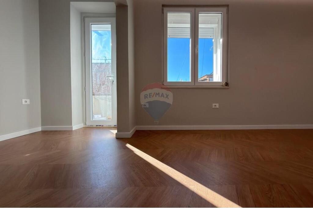 Apartament - Për Shitje - Myslym Shyri, Tiranë  ID: 530181047-531