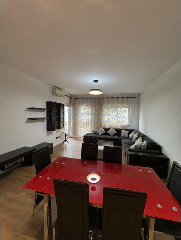 Shitet, Apartament 2+1+2, Oxhaku , Tiranë