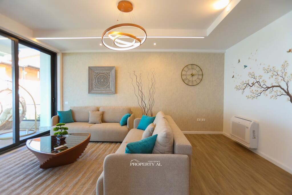 Apartament Unik Per Shitje Ne Lungomare 