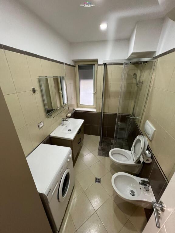 Office for Rent 1+1 Near the Red School (ID BZ2740) Tirana