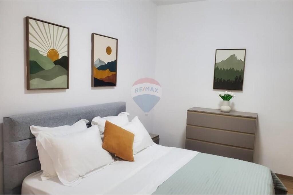 Jepet me qira apartament 2+1 tek Rruga e Duresit