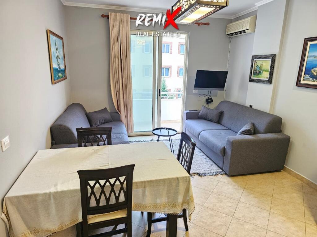 SHITET APARTAMENT 1+1 NE PLAZHIN E MALI ROBIT