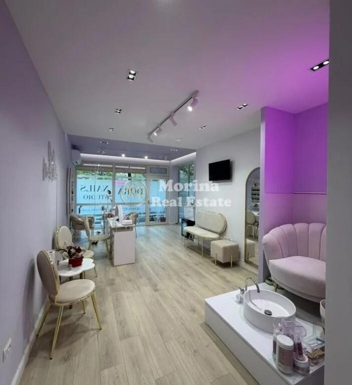 Affitto, Locale Commerciale, Liqeni i Thate, 600 euro/mese.