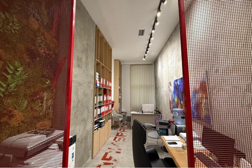 Ufficio in affitto 50.000 ALL