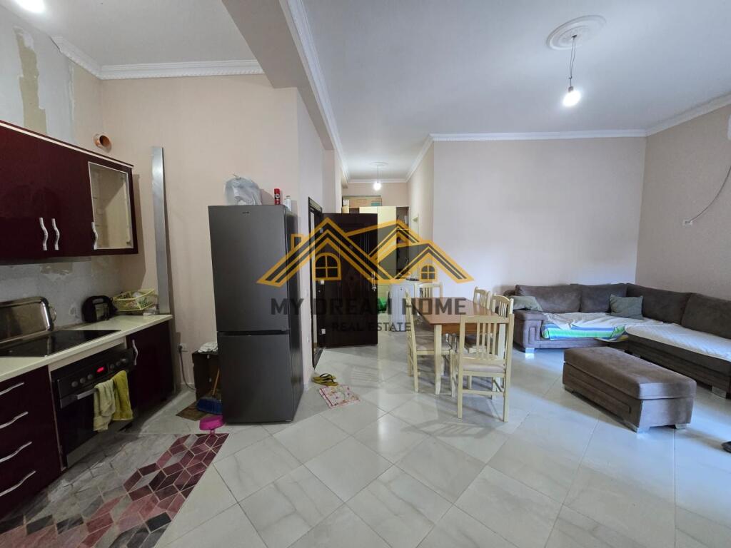 FOR SALE APARTMENT 2+1+ ONE PARKING SPACE AT SHKEMBI I KAVAJES!!