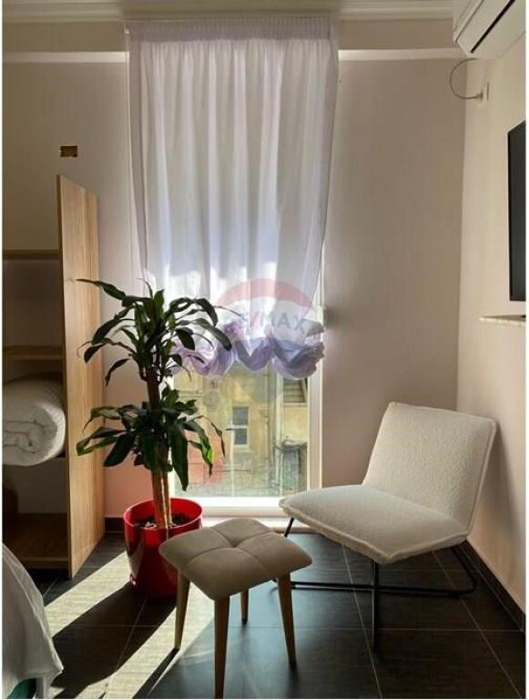 Apartament - Për Qira - Rruga e Barrikadave, Tiranë !!!! (ID: 530361014-399)