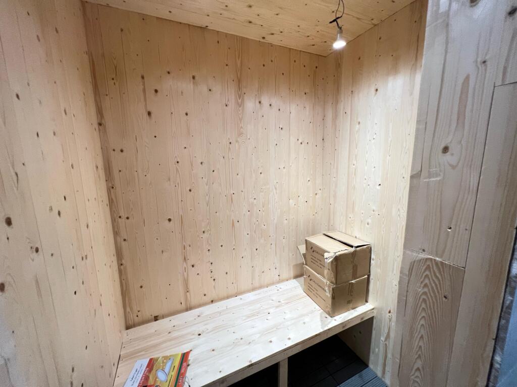 📣 QERA SUPER Apartament (Papafingo) 2+1+2Tualete , Sauna , Verande Dhe Parking 📍 Qender Tirane 🛣️ Rruga e "Kavajes" ✨