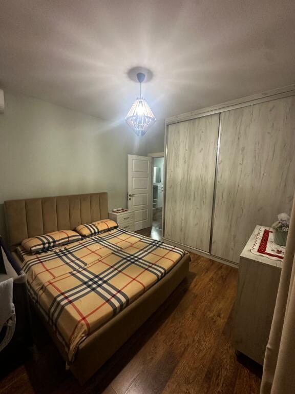 Fusha Aviacionit Jepet Apartament 2+1 Me Qera