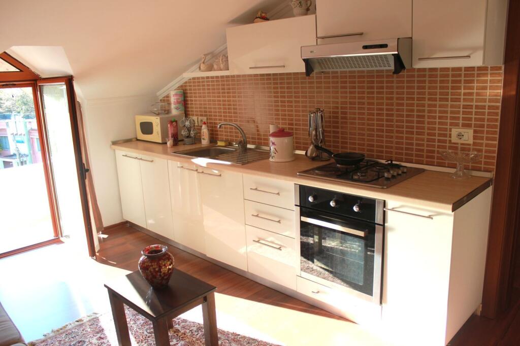 Apartament 1+1 me qera tek Ambasada Amerikane