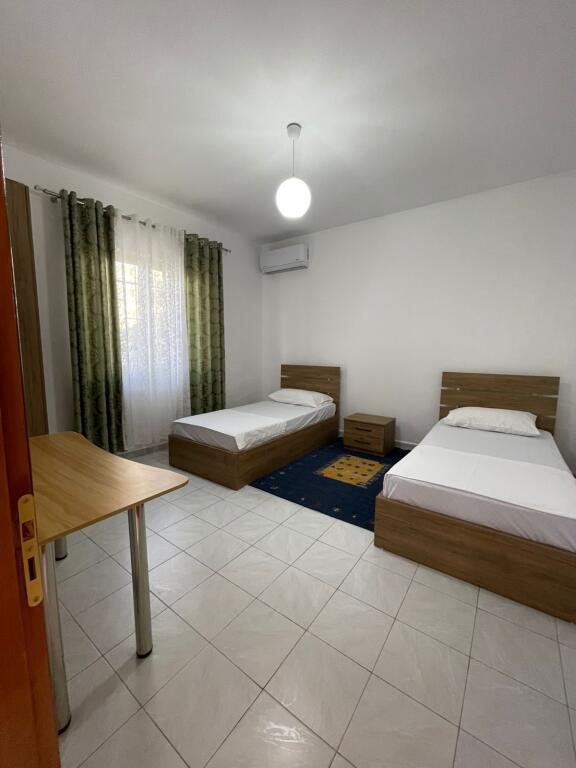 🏡 APARTAMENT ME QERA 2+1 PLAZH ILIRIA DURRËS