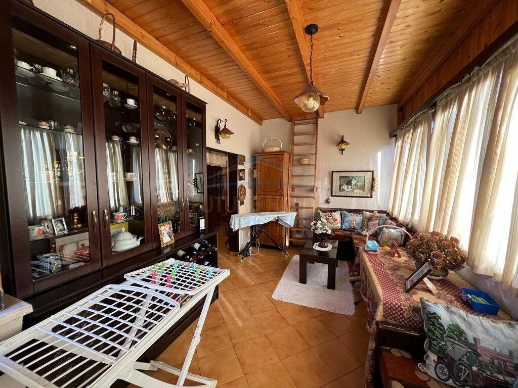 Shitet, Apartament 2+1, Zogu i Zi, Tirane