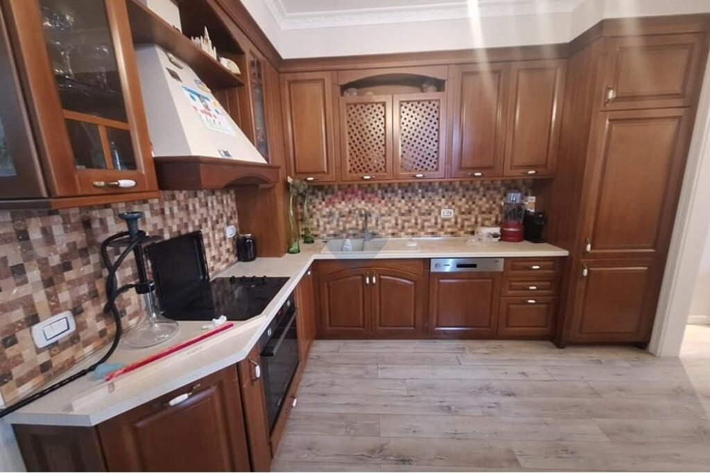 Apartament - Për Shitje - Pallatet Çabej, Tiranë ID: 530411001-1208