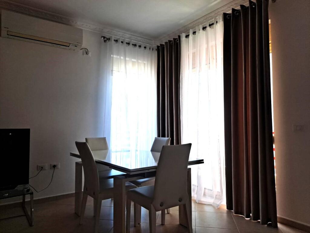🏡 Apartament 2+1 me Qira tek Liqeni Artificial me Super Pamje!