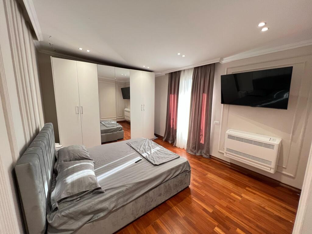 📣 QERA SUPER Apartament (Papafingo) 2+1+2Tualete , Sauna , Verande Dhe Parking 📍 Qender Tirane 🛣️ Rruga e "Kavajes" ✨