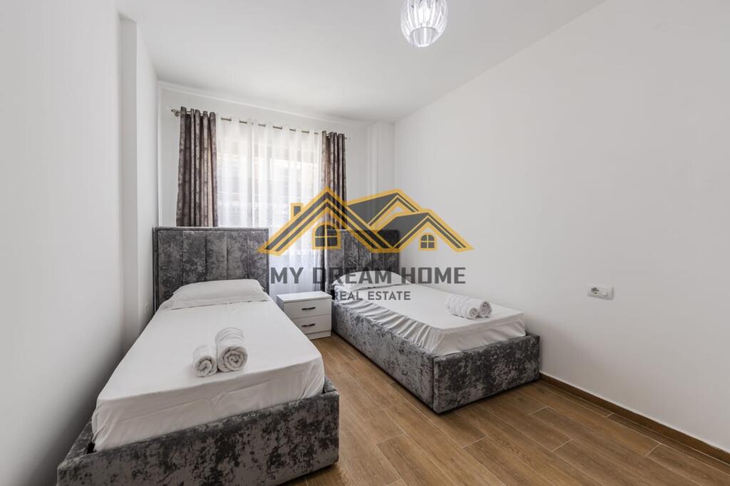 SHITET SUPER APARTAMENT NE GOLEM!