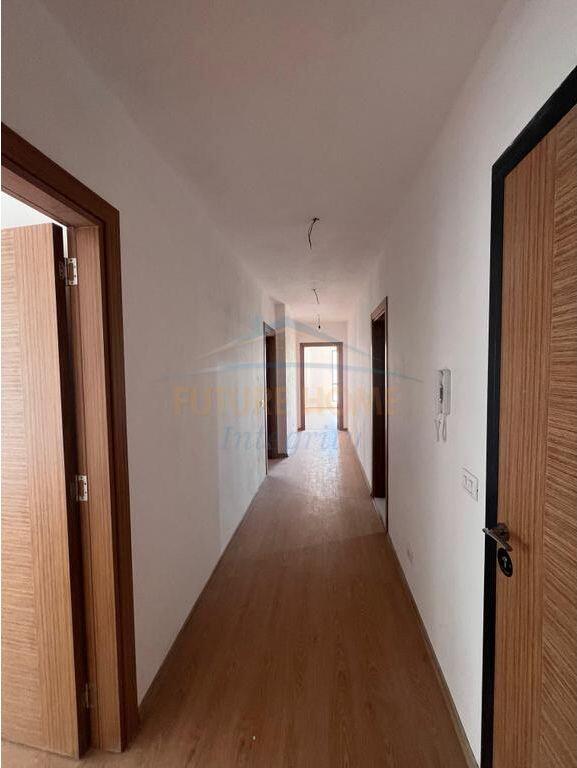For sale, Apartment 3+1+2, 5 Maji Street, Tirana.
