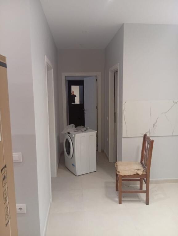 🏢 Jepet me Qera Apartament 2+1+2 Përshtatshëm për Biznes ne 5 Maji