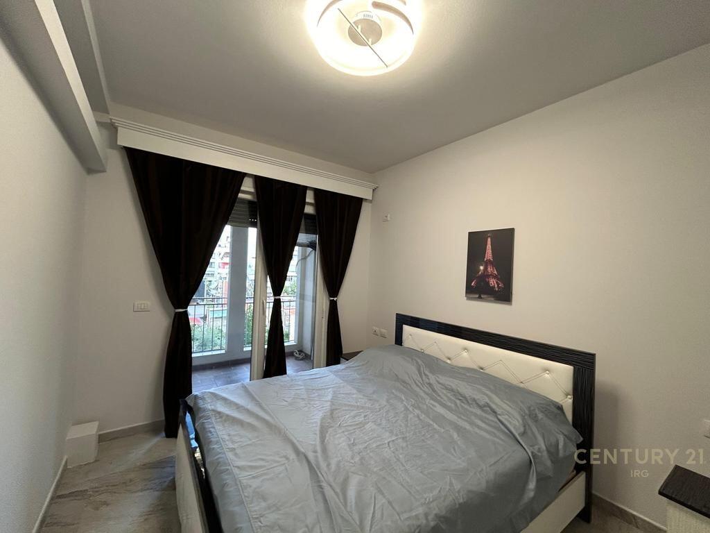 JEPET ME QERA APARTAMENT 3+2 ME POST PARKIMI TEK 21 DHJETORI.