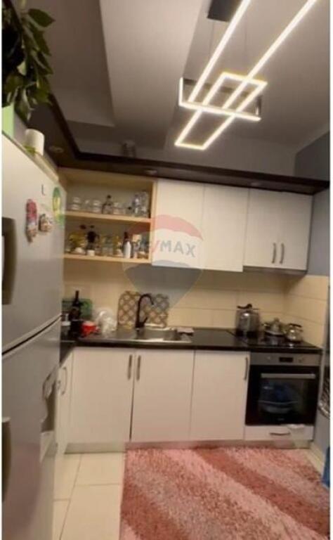 Shitet Garsoniere Prane Fakultetit Ekonomik !