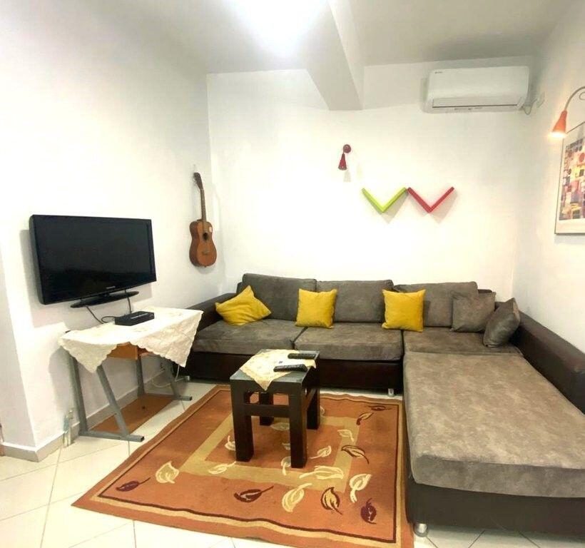 Apartament 1+1 me Qira në Rrugën e Kavajës – Totalisht i Mobiluar