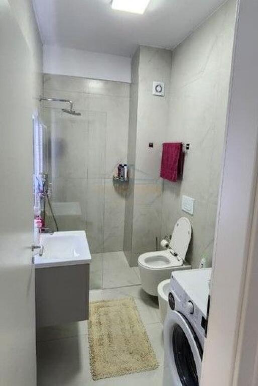 Shitet apartament 2+1 te Kompleksi Tom Doshi, Shkoze