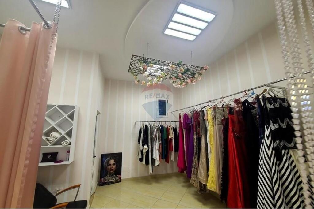 Negozio in vendita a Myslym Shyr !