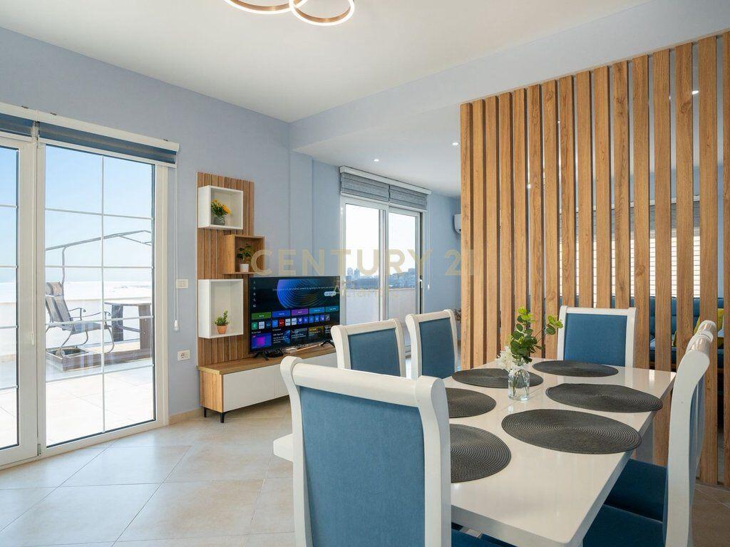 APARTAMENT 3+1+2T ME VERANDË 160 m² – PLAZH, DURRËS