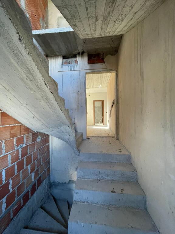 🏡 SHITET VILË 3 KATËSHE SPITALLE DURRES