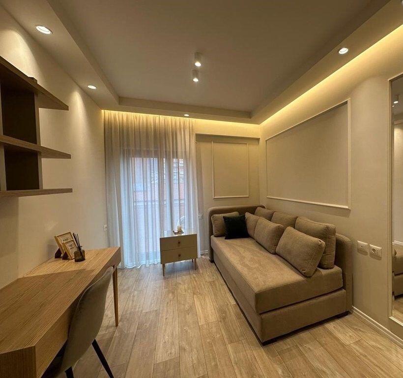 Apartament Modern 2+1 me Qira pranë Kishës Katolike – Rruga e Kavajës