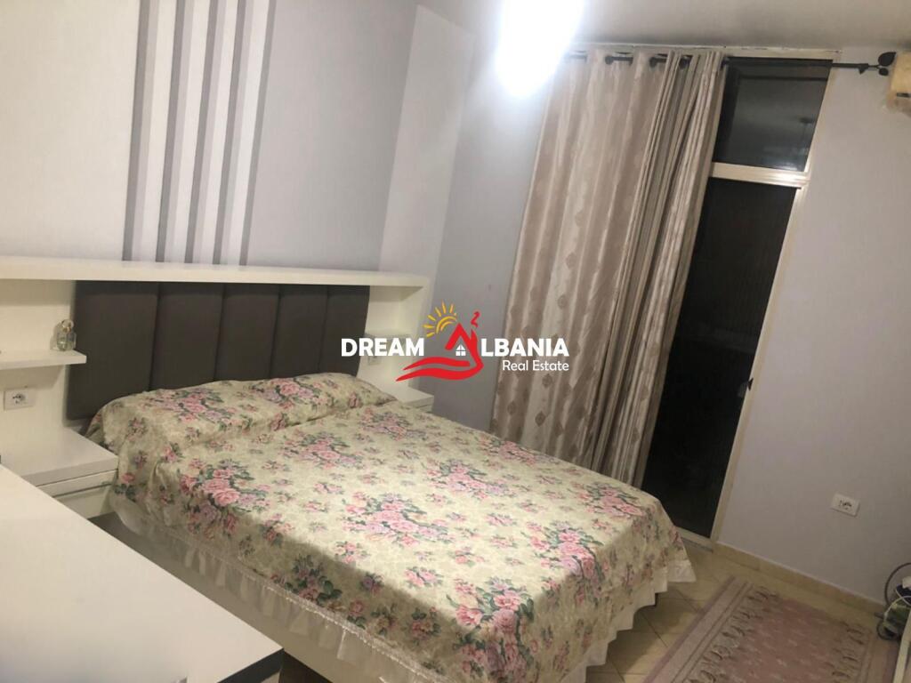 Jepet me qera apartament 2+1 tek Komuna Parisit – Tiranë (ID 42215062)