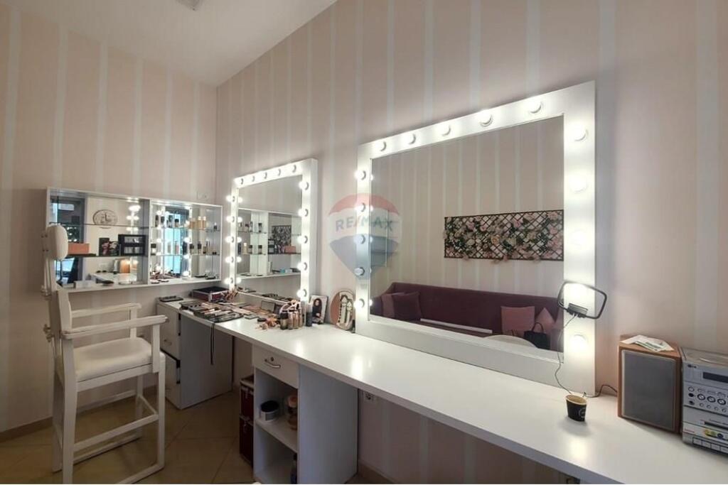 Negozio in vendita a Myslym Shyr !