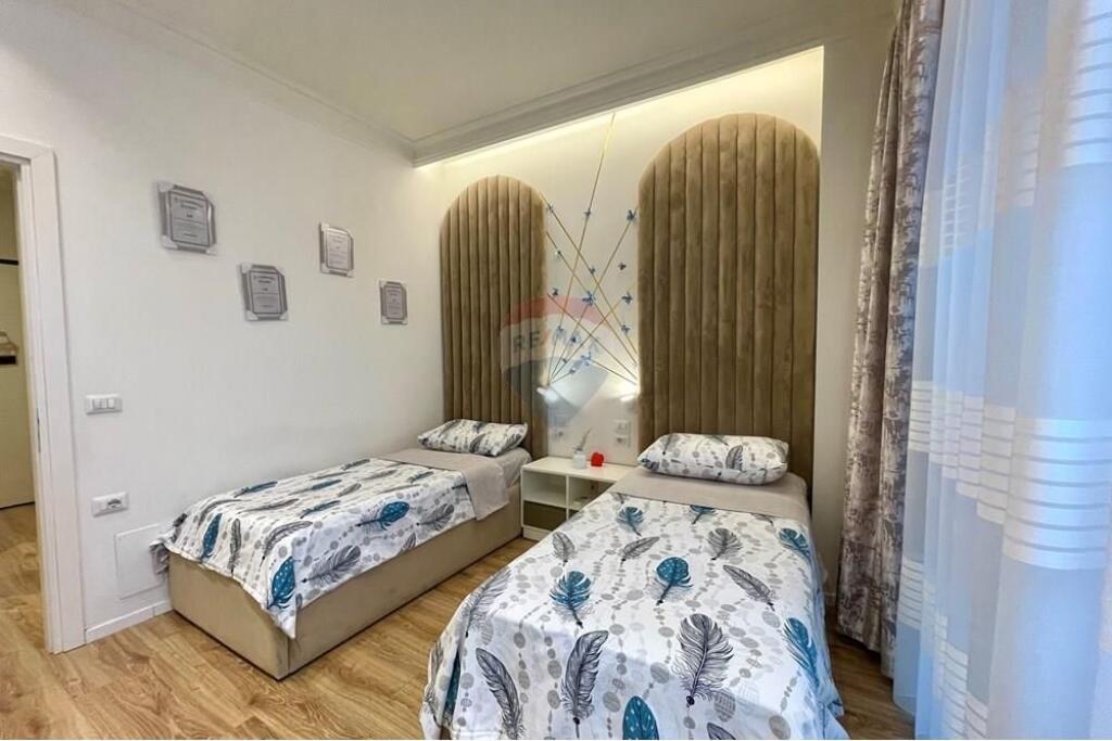 APARTAMENT 2+1+2 PLUS PARKIM ME QIRA TE PARK GATE!