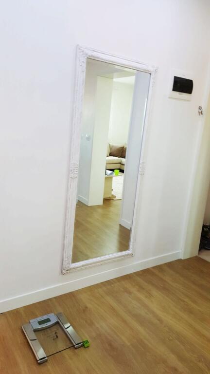 Apartament - Për Qira 2+1  NE LAPRAKE