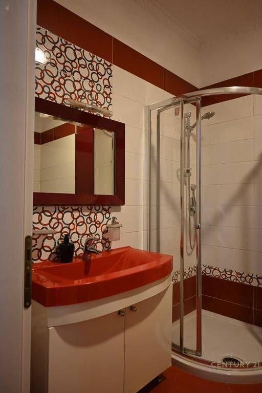 Apartament 3+1 me qera në Kompleksin Delijorgji, Tiranë 1,300 € /Muaj