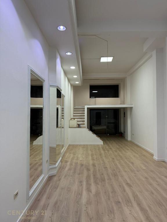 Dyqan për Qira – Rruga Him Kolli