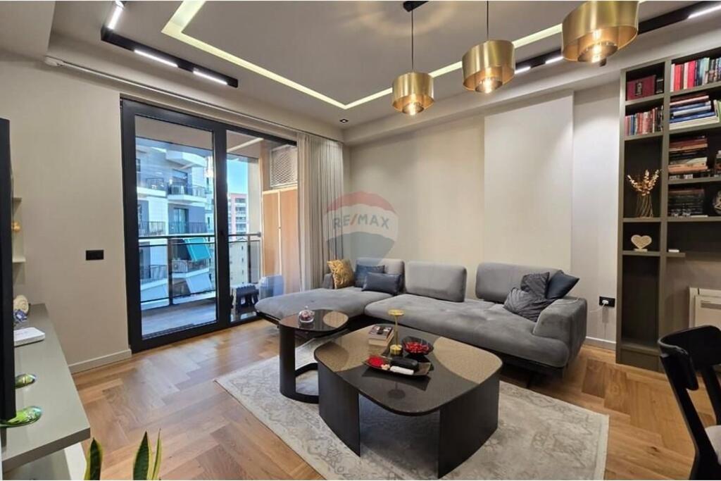 APARTAMENT+PARKIM PER SHITJE RR.KOSOVARVE