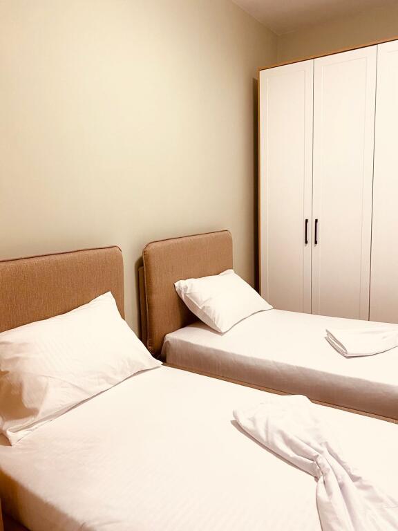 Apartament 2+1 me qera tek Ambasada Amerikane