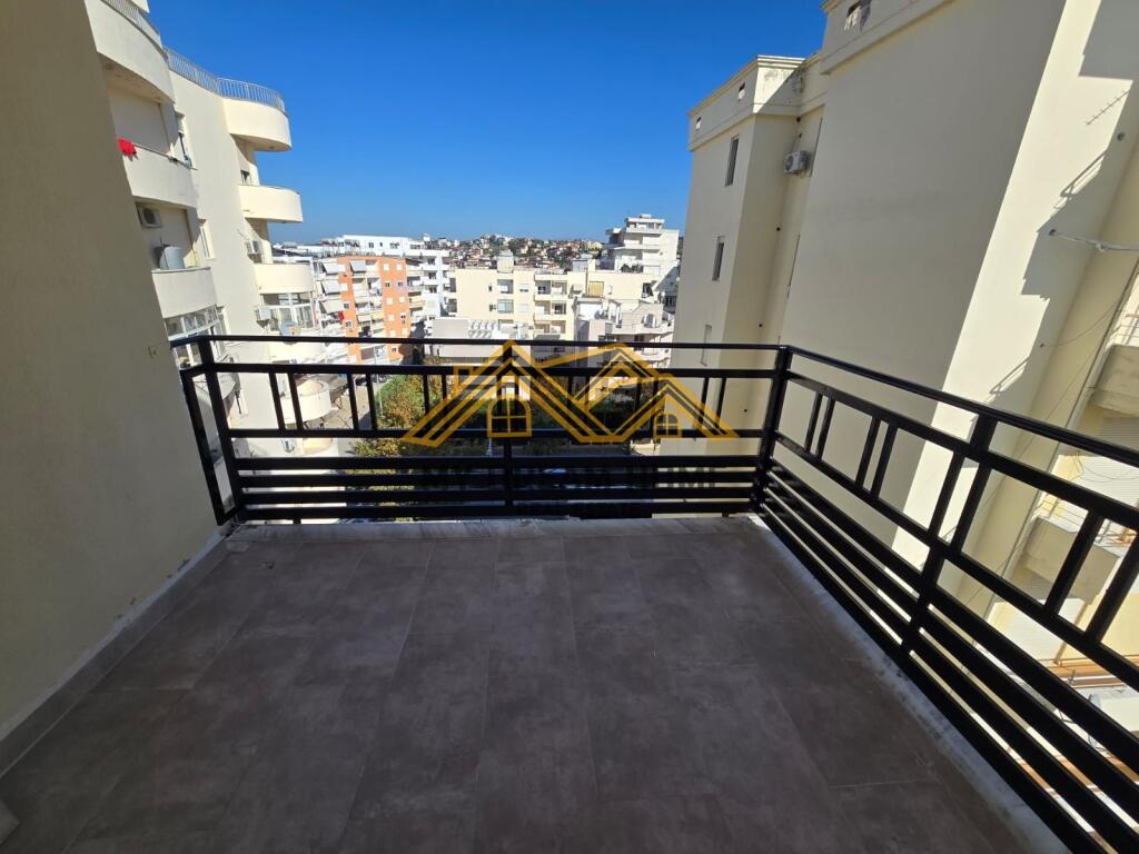 APARTAMENT 2+1 NE PLAZH DURRES, PER SHITJE!