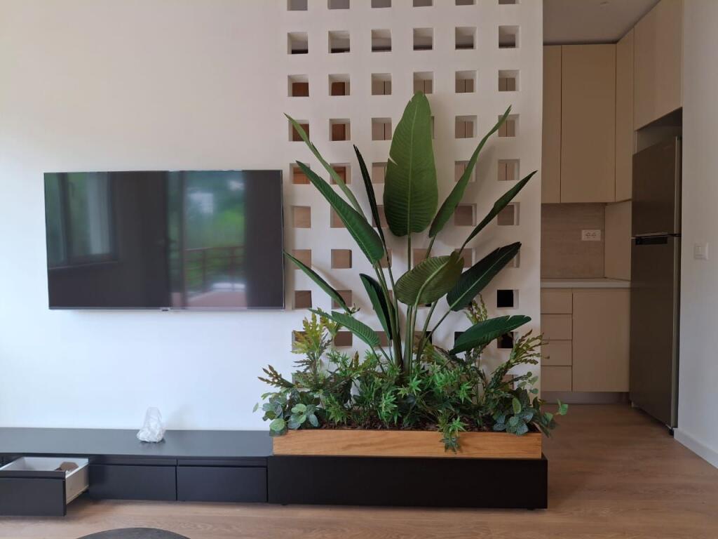 📍 Liqeni i Thatë – Jepet me qira apartament 3+1