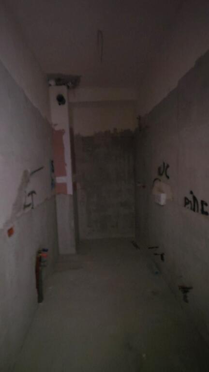 SHITET APARTAMENT 3+1 TEK SHKOLLA OSMAN MYDERIZI