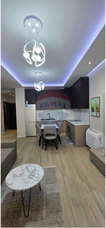 Apartament  per QERA  Komuna e Parisit