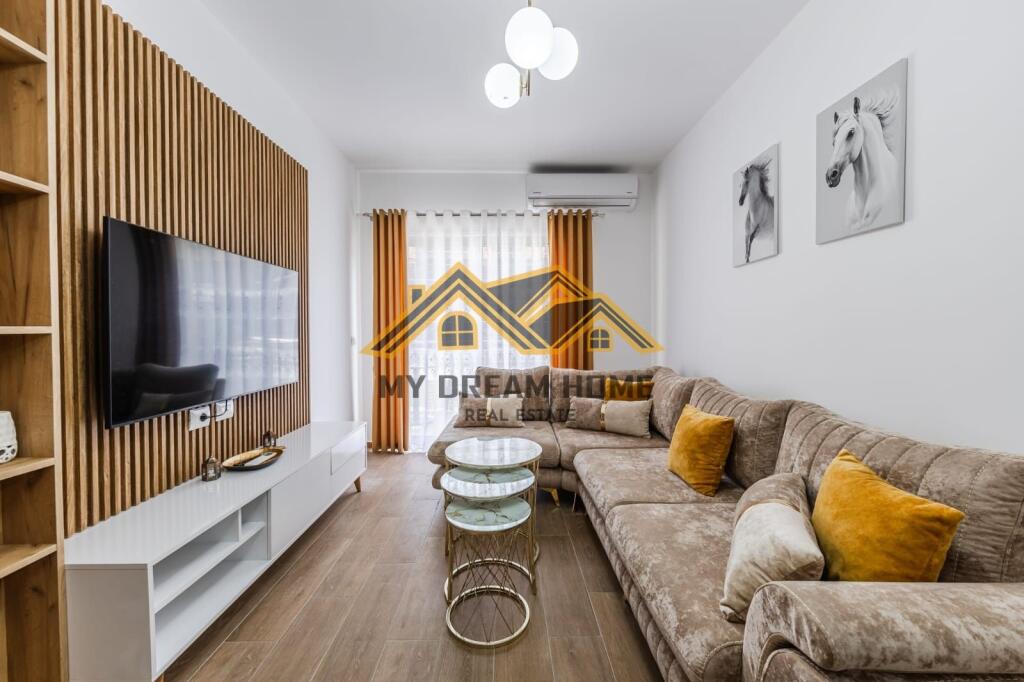 SHITET SUPER APARTAMENT NE GOLEM!