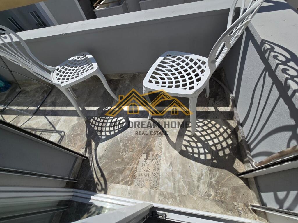 JEPET ME QIRA SUPER APARTAMENT 2+1 PLAZH DURRES!