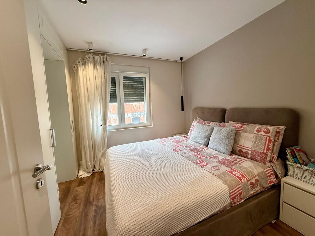 🏠 VENDESI APPARTAMENTO 3+1+2 – Via Kavajes