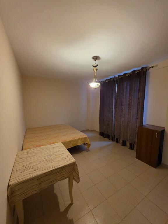 Apartament 3+1, Rruga e Elbasanit!