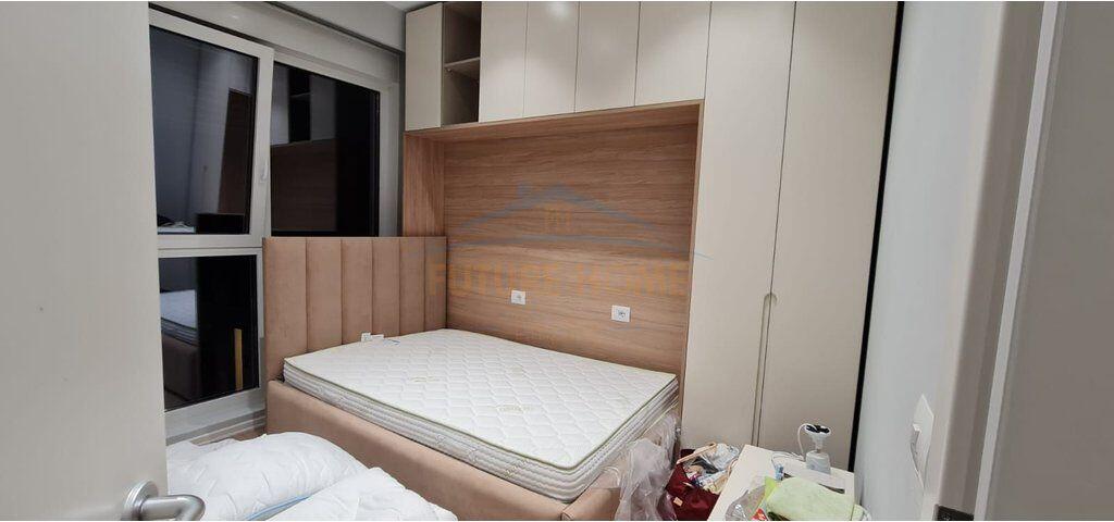 Qera, Apartament 2+1 tek Rruga Jordan Misja,Kompleksi Marga 1  Informacioni mbi apartamentin: * Sipërfaqja e apartamentit: 105m2 * Kati 2 banim  Organizimi : * Korridor shpërndarës. * Ambient ndenje. * Guzhina * 2 Dhoma gjumi. * 1 Tualet * ⁠1 ballkon  Detaje të tjera:  * Kondicionerë. * ⁠E investuar  Për një vizitë në pronë na kontaktoni